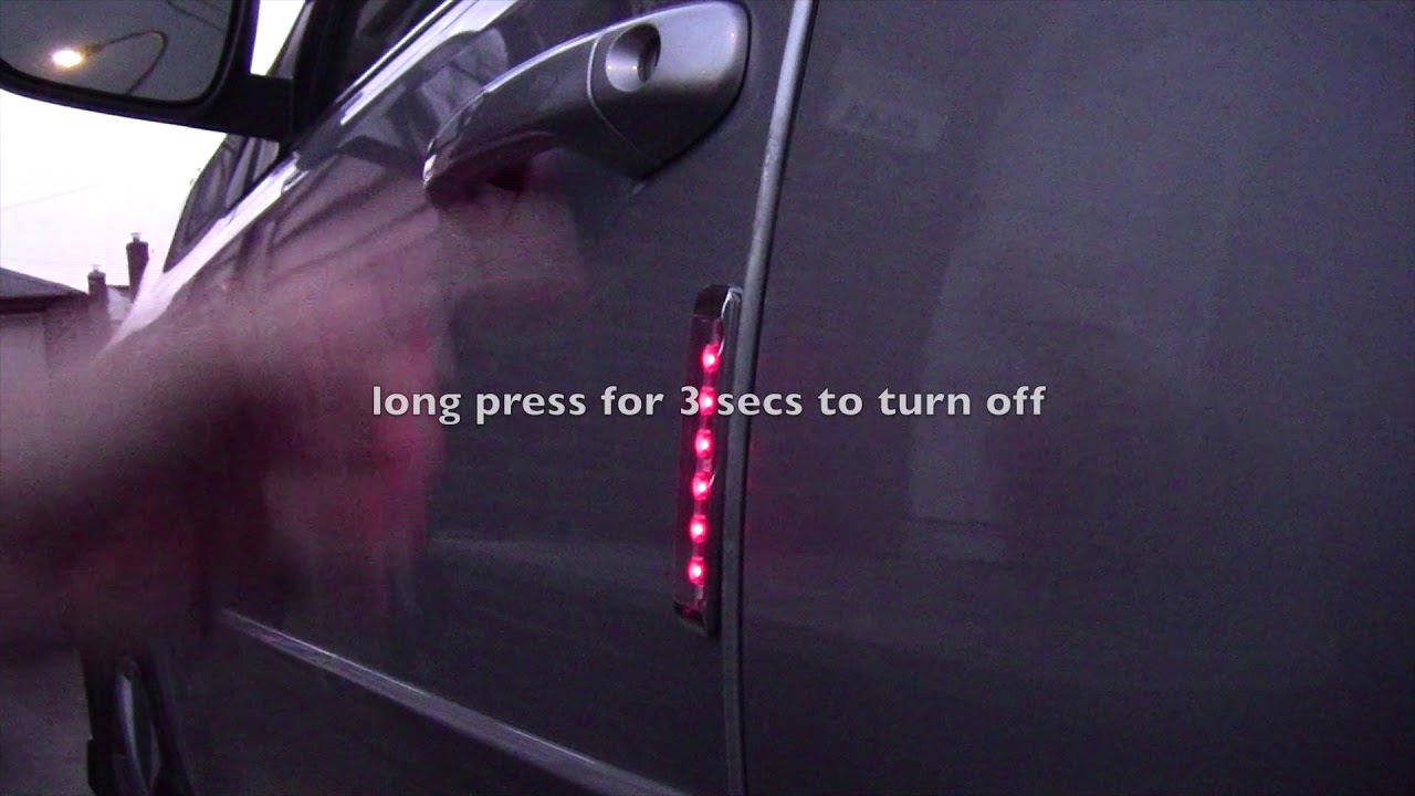 Vibration actuated solar car led accent light