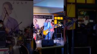Silent Sanctuary - Bumalik kana sa akin Live at Star Mall Edsa Shaw