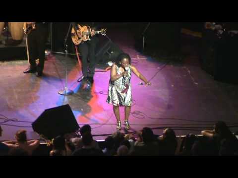 Sharon Jones & The Dap Kings - 'A Change Is Gonna Come' at the Warfield 1/28/09