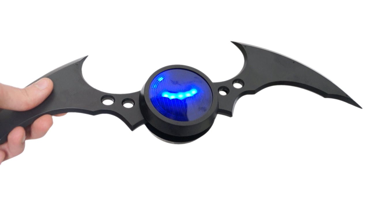 batman boomerang toy