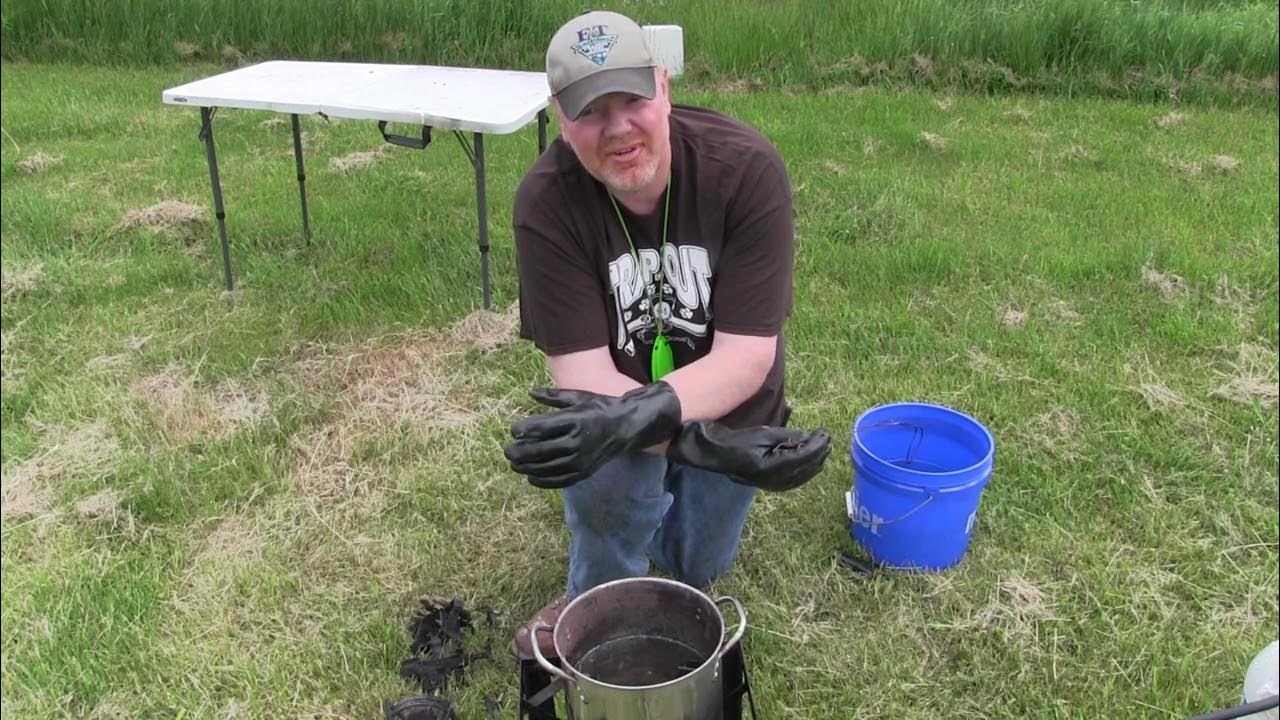 HOW TO WAX TRAPS Dunlap Lures YouTube