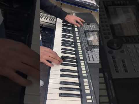 الأورج ياماها  3000 عزف