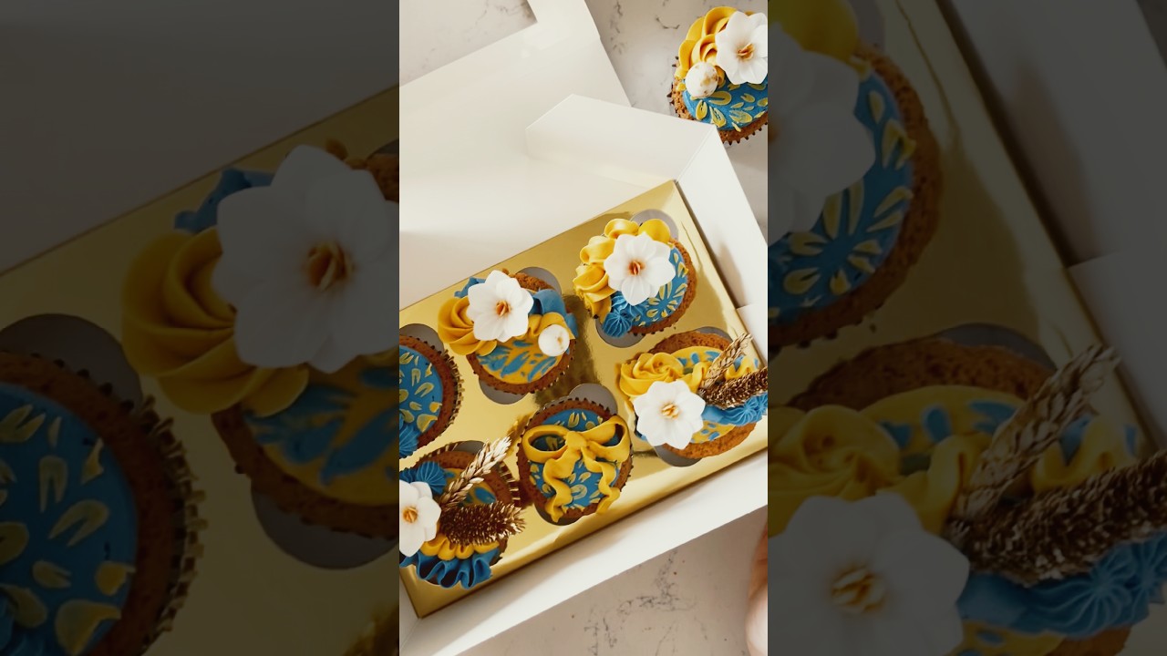 How to Decorate Yellow and Blue Stencilled Summer Buttercream Cupcakes 🌼💙 #cupcakes