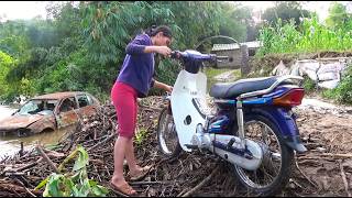 Will It Ever Run Again? Genius Girl Comprehensive Repair of a Motorbike Swept Away By Flood
