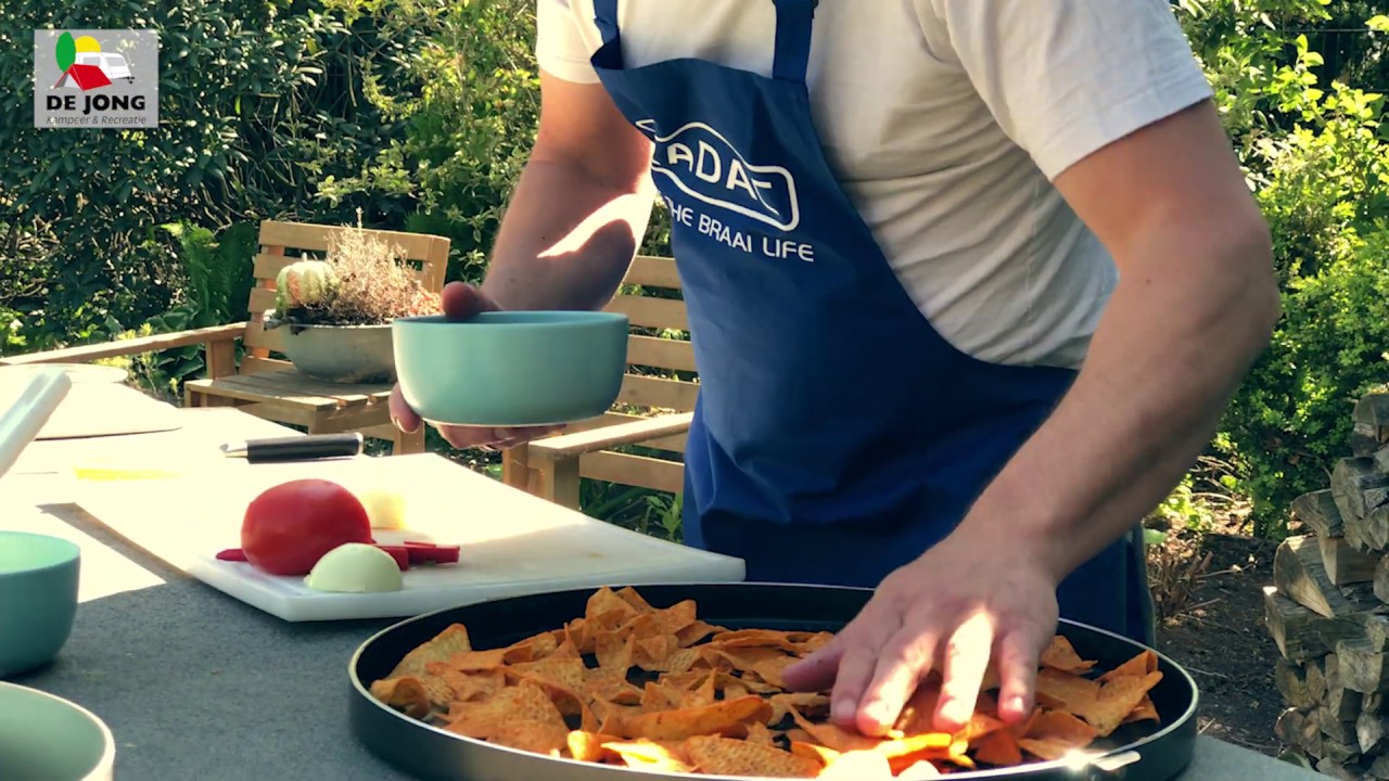 Nacho's maken op de Cadac | Outdoor Cooking #1 | DE JONG Kampeer & Recreatie