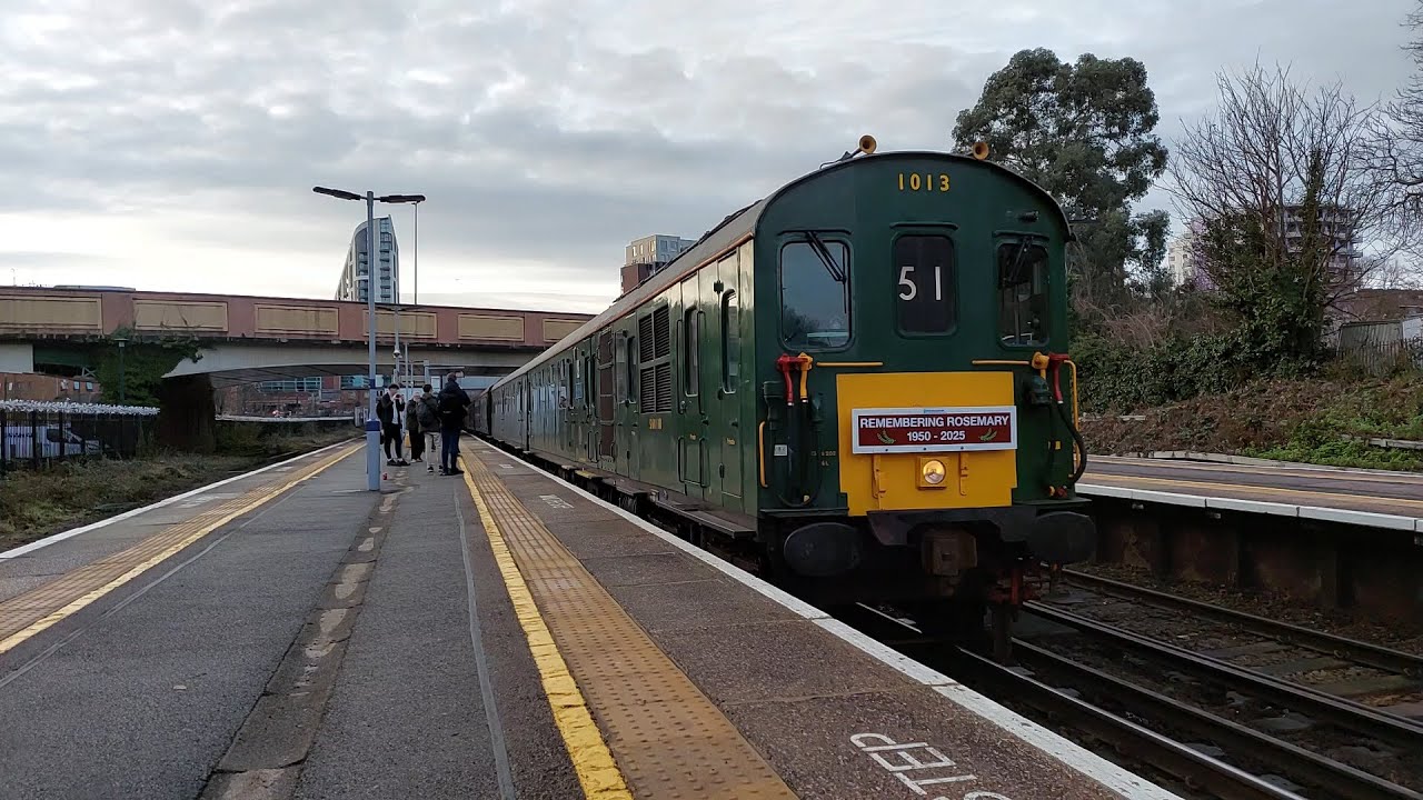 Class 202 | 1013 Thumper Working The 