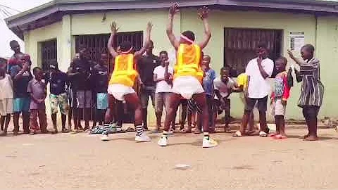 Stonebwoy-Putuu Official Dance Video (afrokida X dancegodbha)