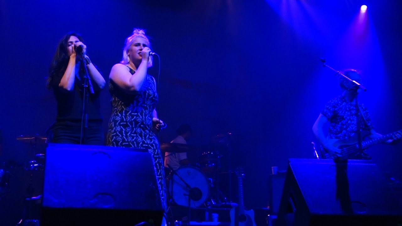 Broken Social Scene - Hug of Thunder – Live in Oakland - YouTube
