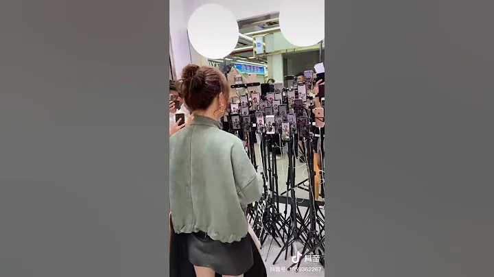 Chinese Sales Person At Work - Livestreaming in China in 2021 - DayDayNews