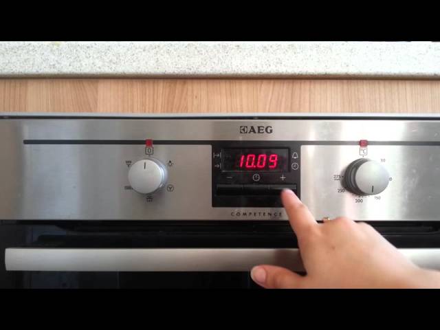 How to your oven to come on automatically - YouTube