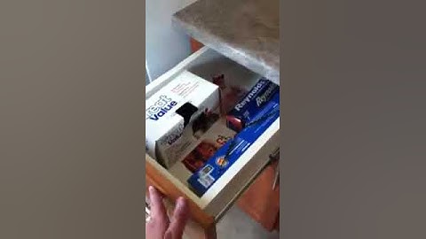 Soft closing drawers