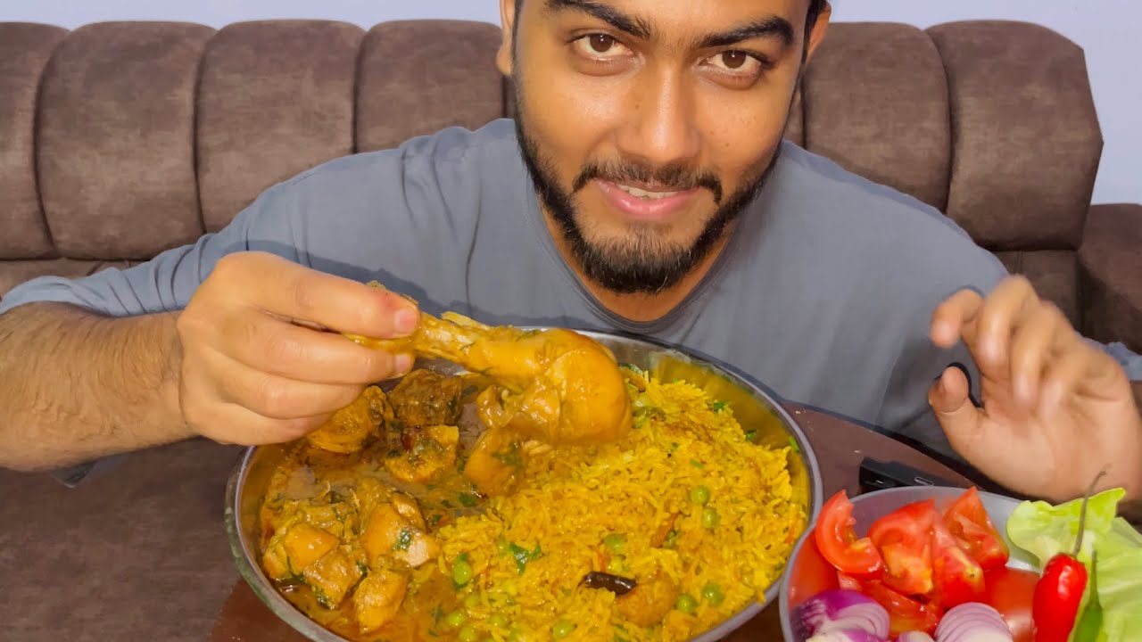 Spicy chicken curry with special tehadi😋