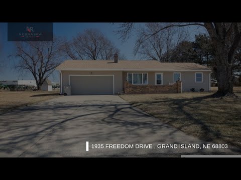 1935 Freedom Drive, Grand Island, NE home video tour
