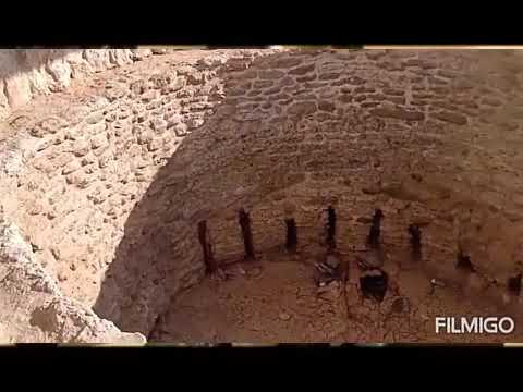اضرب بعصاك الحجر فانفجرت منه اثنتا عشرة عينا