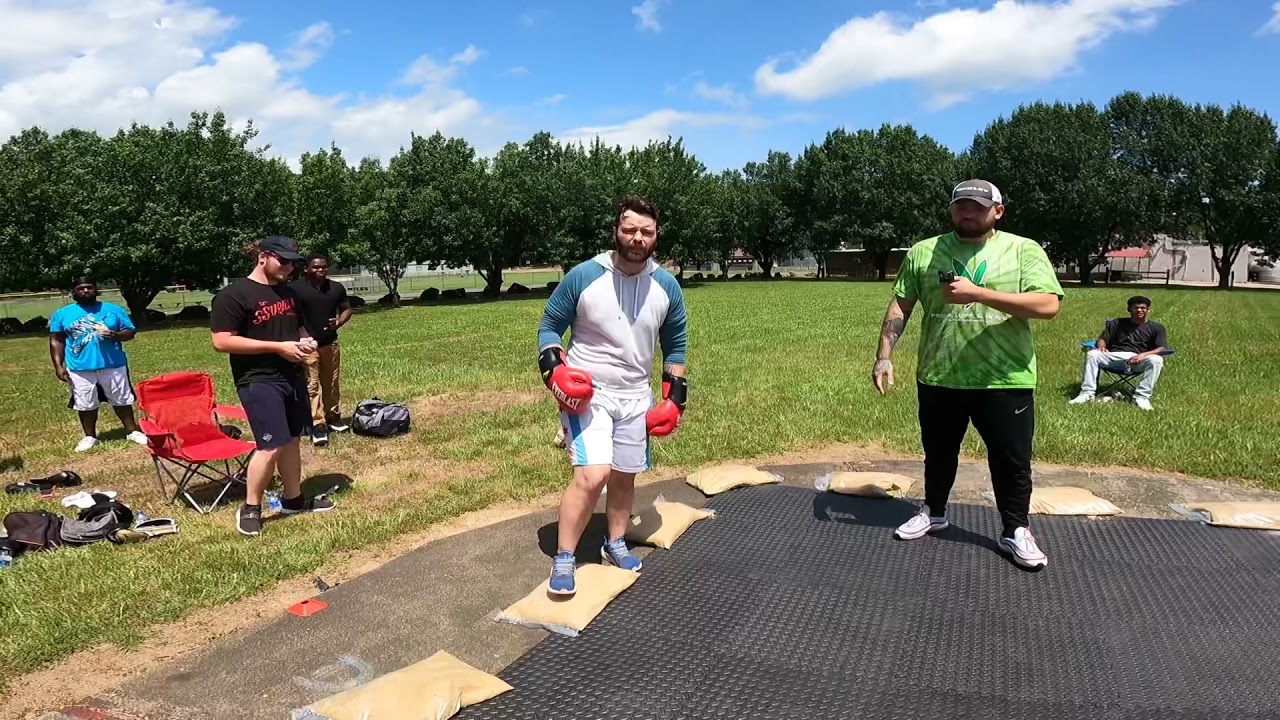 DS2 / Sam Wallace Vs Aaron Giuffe