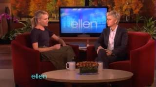 Portia de Rossi on The Ellen DeGeneres Show - 4th November 2011 - Part 2\/2