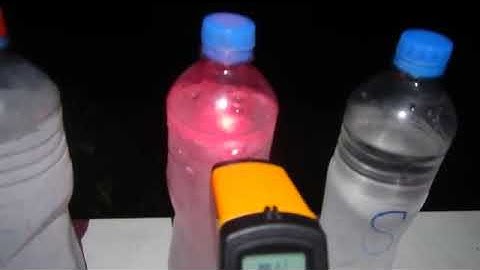 Does Frozen salt water keep things cooler