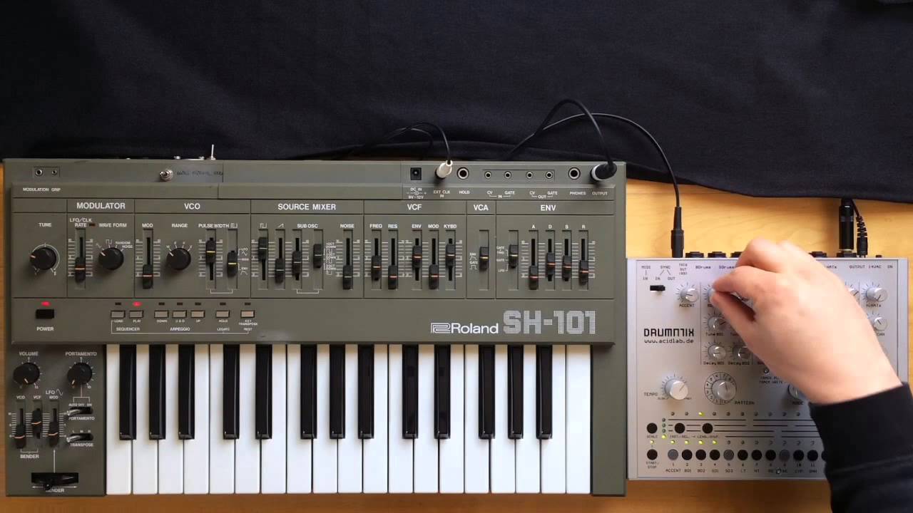 Acidlab Drumatix Roland SH 101 - How to start an electronic song
