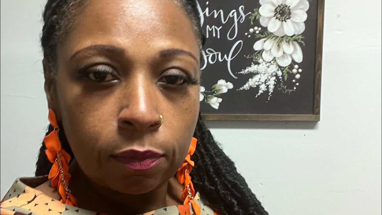 Street Selling Tips For Valentines’s Day 2024: Gift Basket Designers