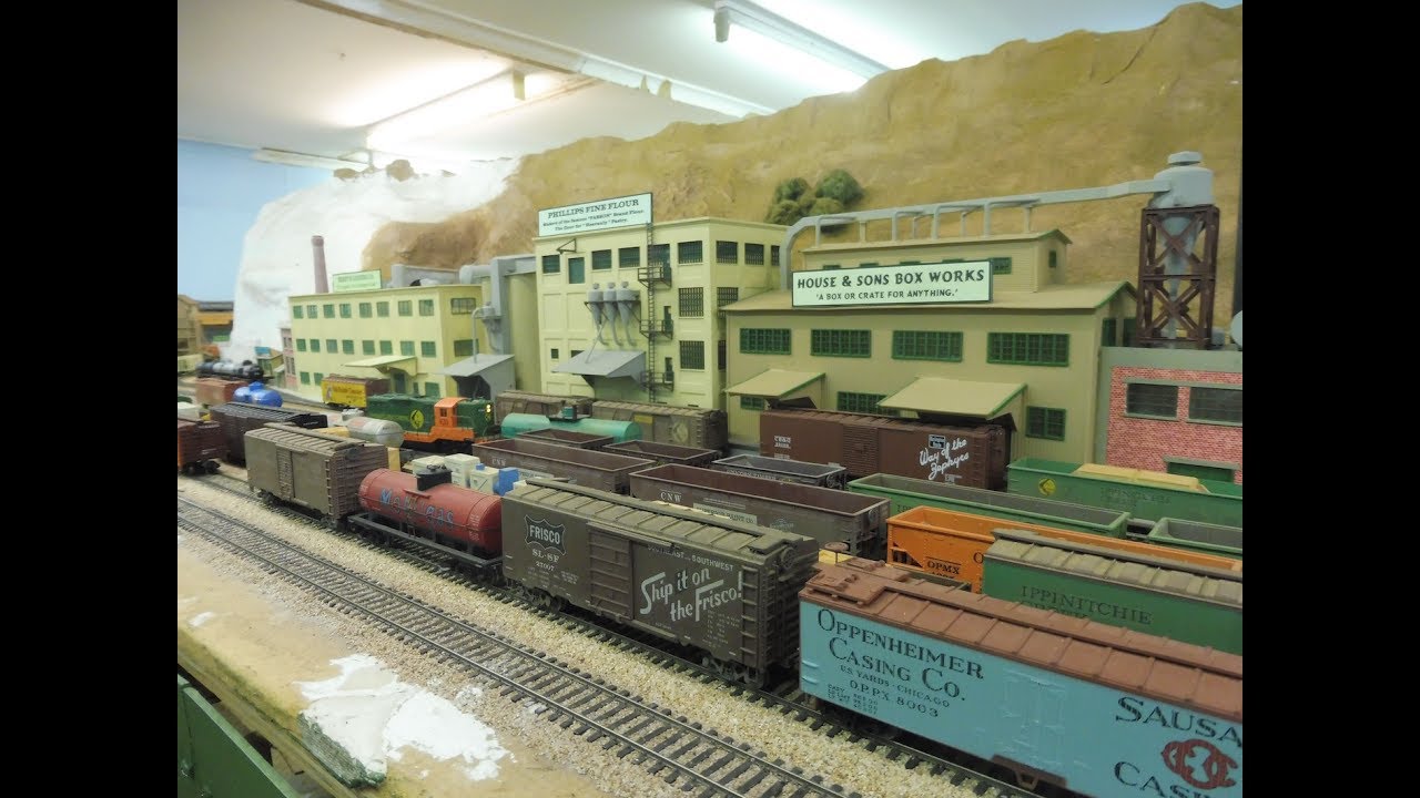 Model train operating session on the IC&UT&MC - YouTube