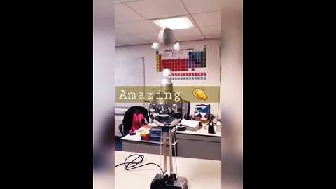 Static electricity in action! he Van de Graaf generator