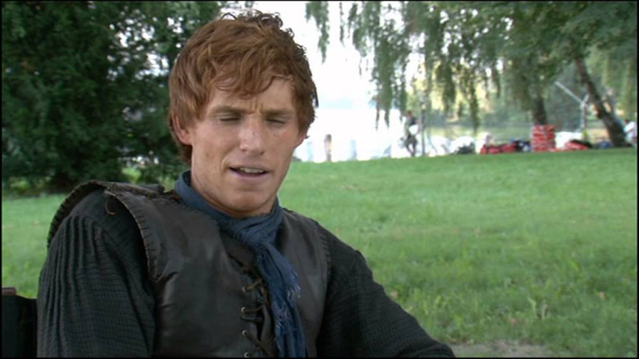 Update New Die Säulen der Erde - Eddie Redmayne im Interview