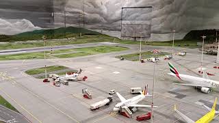 Miniatur Wunderland Knuffingen Airport Glitch Emirates Boeing 777-200Lr Arrival Process