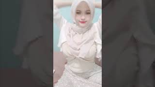 BIGO live hijab bunda goyang bar bar no bra