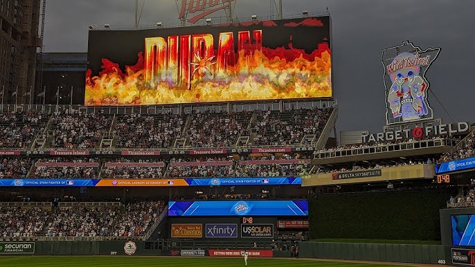 Jhoan Duran needs a fire entrance song  Minnesota Twins Walk Up Songs -  Twinkie Town