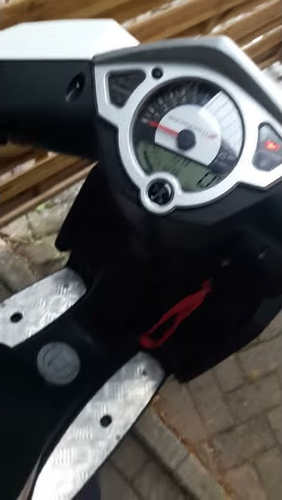 4 Takt Roller Zieht Nicht Richtig Beim Anfahren Roller zieht nicht - YouTube