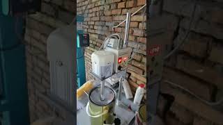 It looks like liquid metal#HighSpeedDisperser#LabMixer #SmallBusinessTools #EpoxyResinArt#YakuMixer