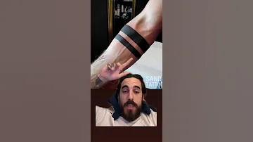 ¿Qué significa un tatuaje de línea negra?