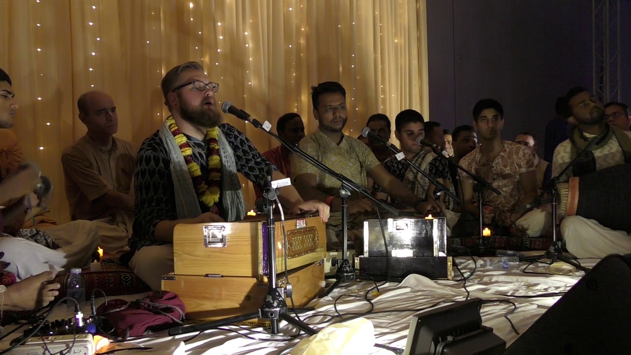 Kirtan Mela Nama Yagna with HG Amala Harinam Das - Damodarastaka & kirtan 30.11.2018
