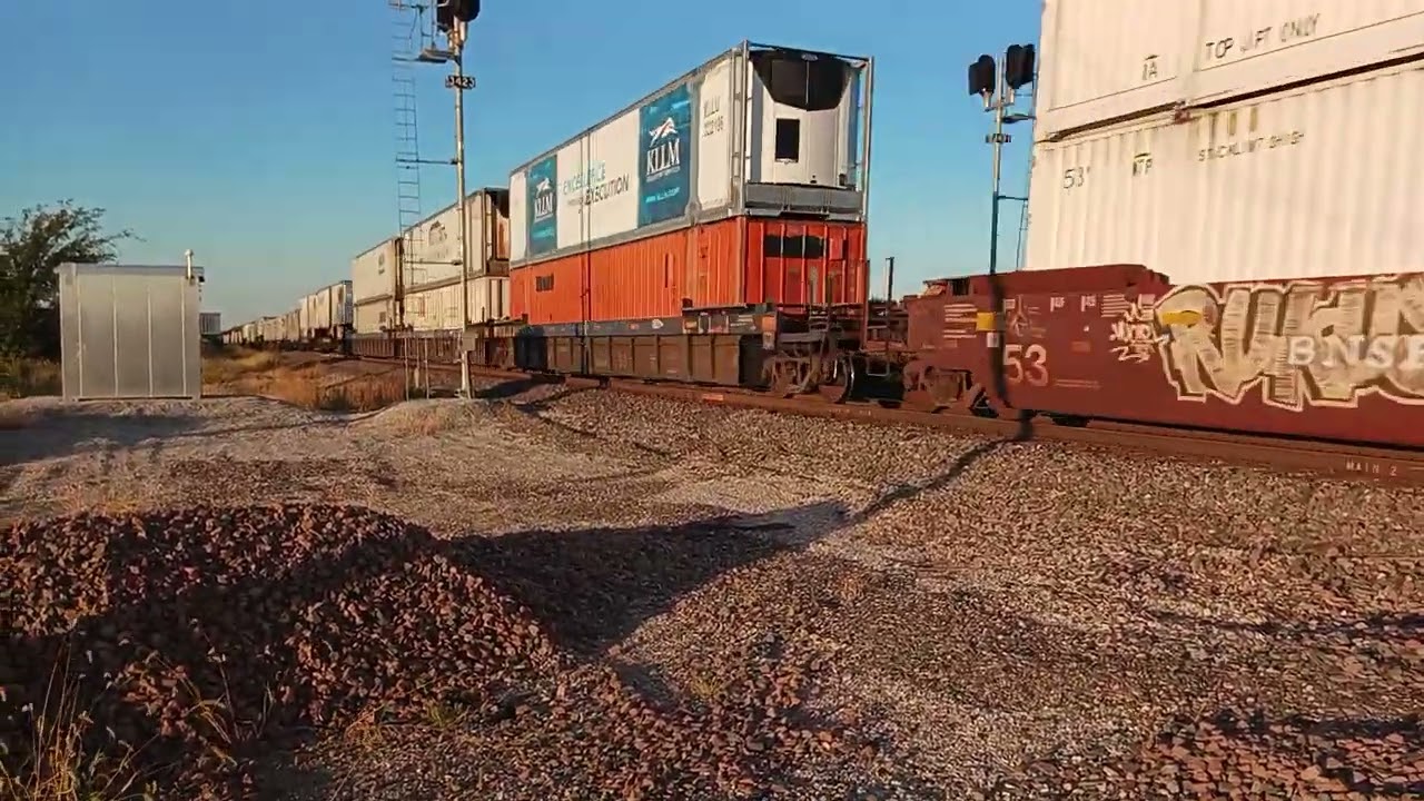 BNSF 7867 GECX Double Stack Piggyback at Bucklin MO Marceline Subdivision