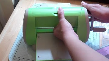 Help I broke my Cuttlebug...so sad:( UPDATE the company sent me a new one :)