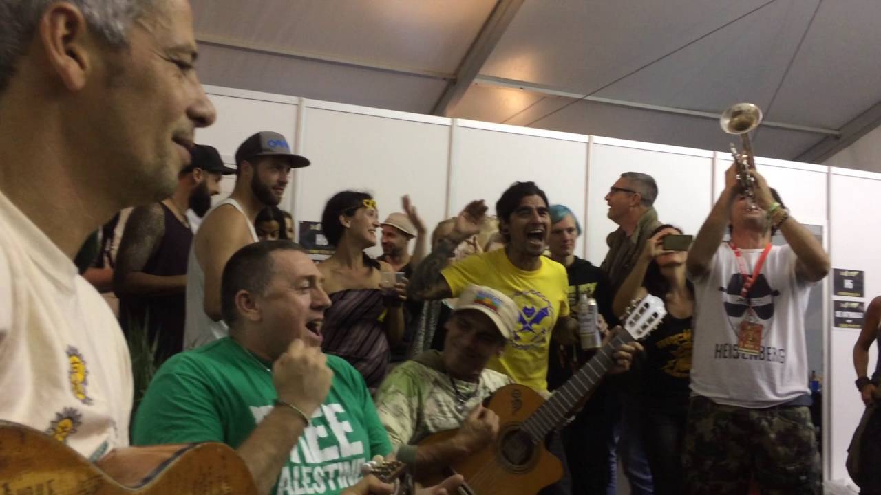 Manu Chao -  Licor Do Negro Café