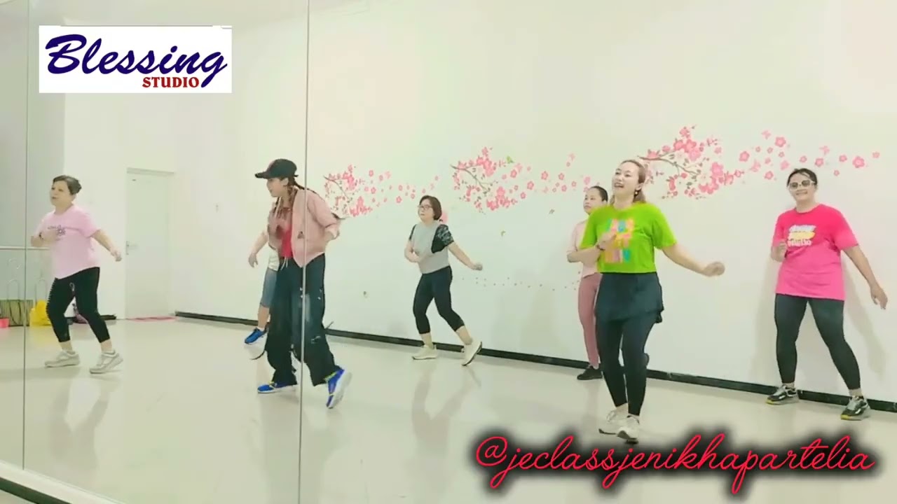 YELLOW ZUMBA DANCE | JECLASS KUDUS | BLESSING STUDIO KUDUS