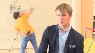 New App Let's You be a Spray-Paint Artist screenshot 1