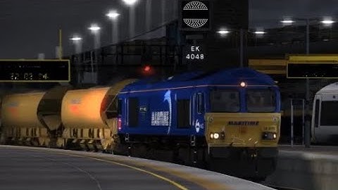 TS2020 DB Cargo (Maritime) Class 66090 passing through Rochester with 6N60