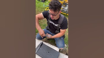 Look at this custom hand forged framing hammer! #carpentry #construction #tools #diy #tipsandtricks