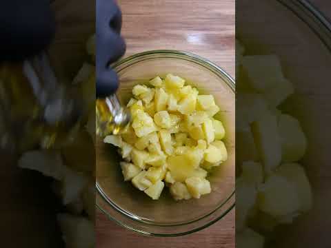 مين بيعرف سلطة البطاطا 