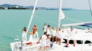 Zoltán Erika & Miss Bee feat. Robby D. - Életfogytig szerelem (Official Music Video) Zoltán Erika & Miss Bee feat. Robby D. - Életfogytig szerelem (Official Music Video)