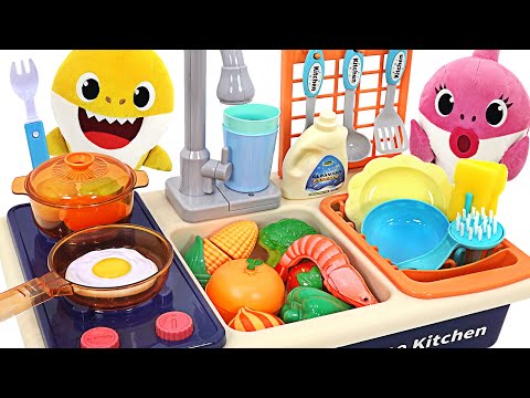 Cook deliciously with cute baby sharks and shark families in a wonderful <strong>kitchen</strong> <strong>home</strong>!
