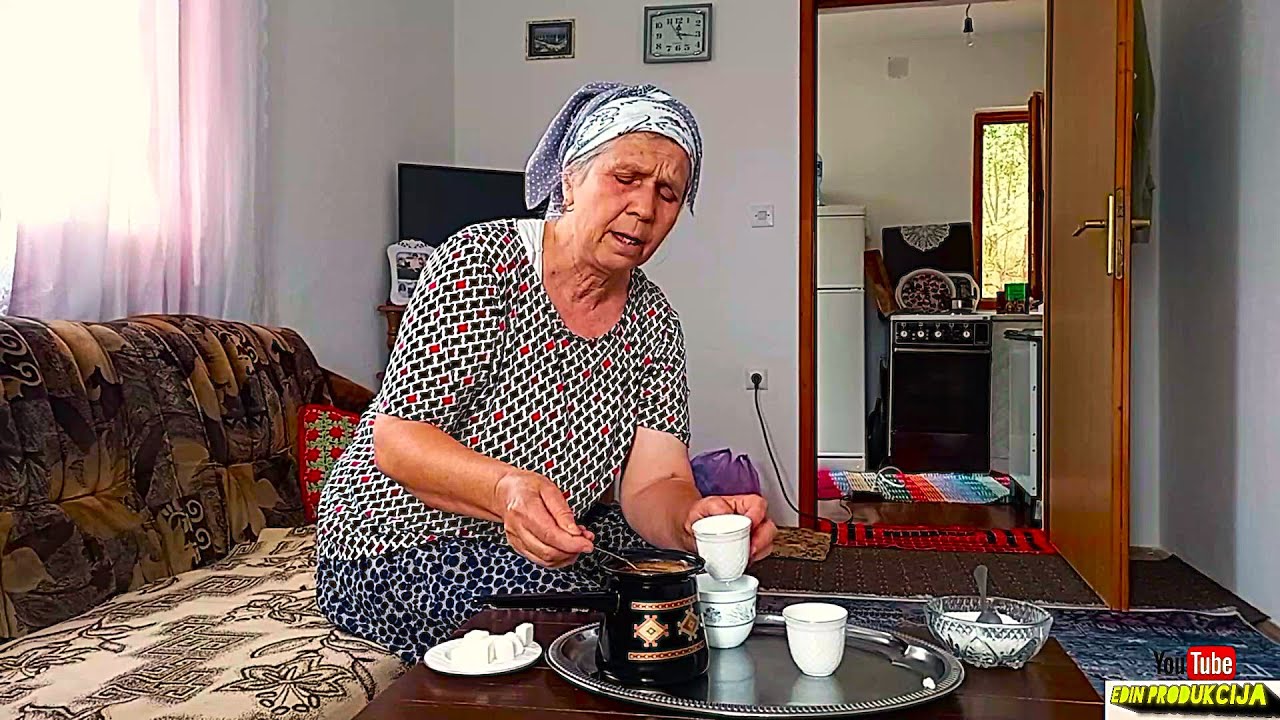 Nena Ramiza nikad se nije udavala, nema svoje djece i zivi od dobrote dobrih ljudi