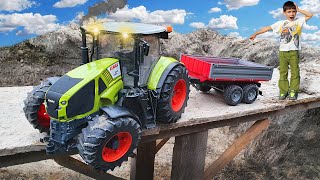 Funny Stories about Tractor Claas, Loader John Deere, Crane Liebher and other cars