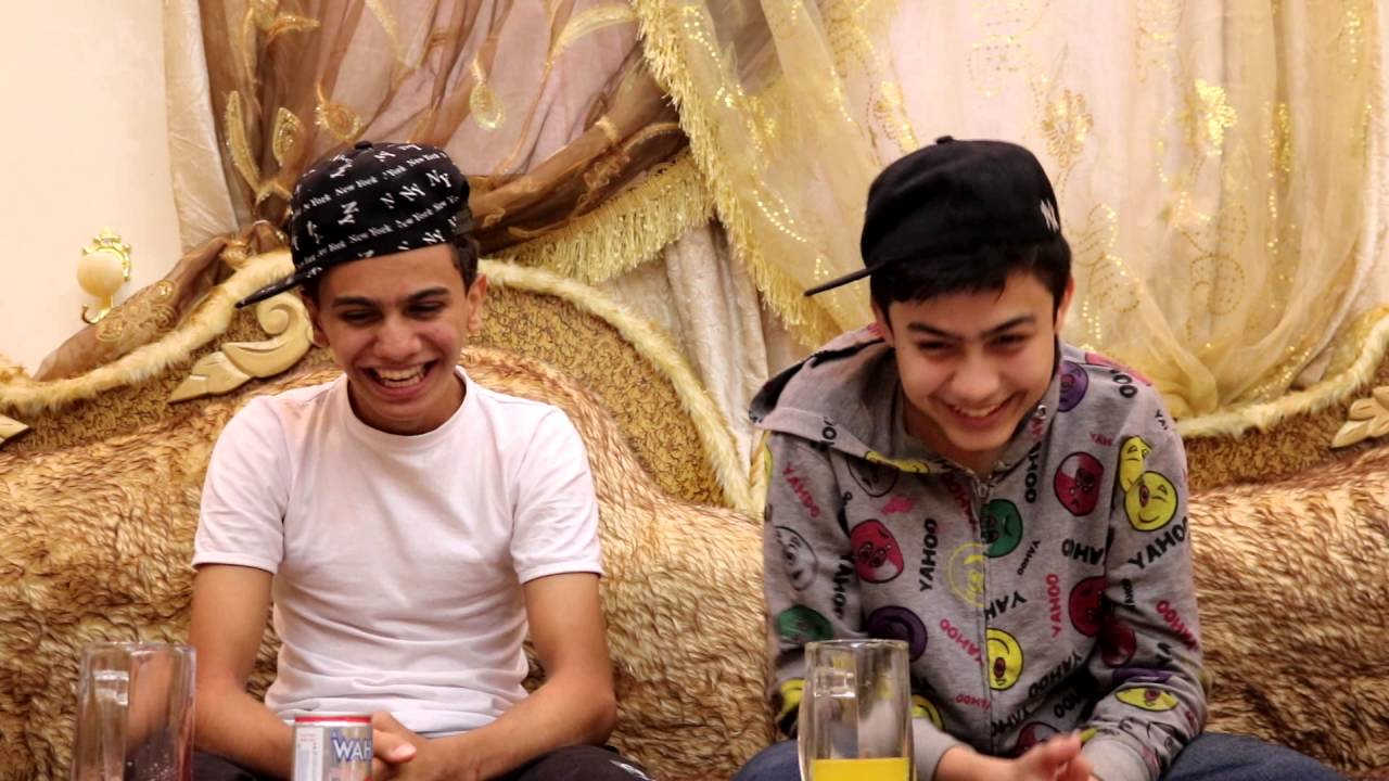 تحدي العصيرات - خلطة عصيرات !! | Smoothie challenge