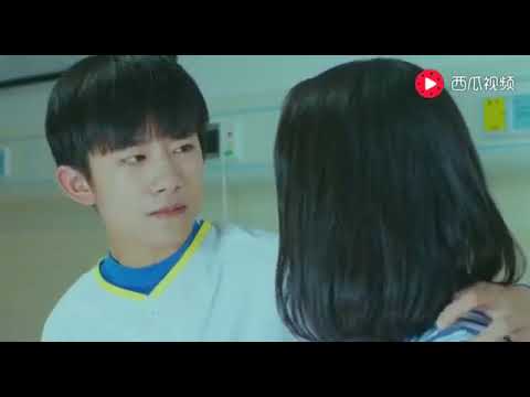 易烊千玺向妈妈道歉，说从来没有体谅过妈妈，演技大爆发啊