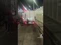 حراكة يتجولون بكل حرية داخل ميناء طنجة المتوسط ويقتحمون شاحنات النقل الدولي في غياب الأمن