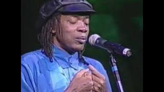 Milton Nascimento - Beatriz ao vivo 1996.