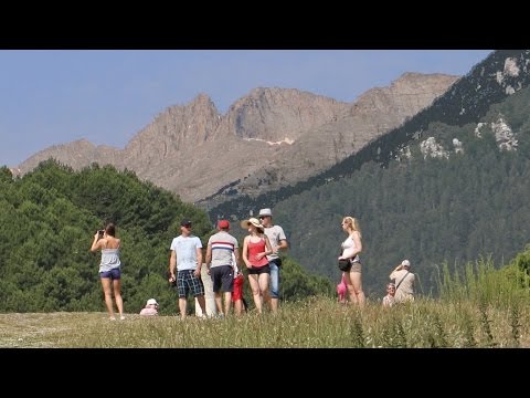 Video: Hur Man Vandrar Mount Olympus, Grekland, Som En Två-dagars Resa Från Aten